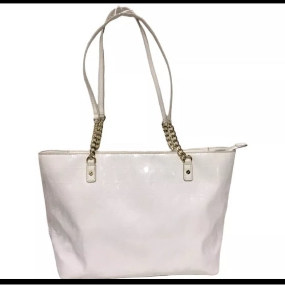 Elegant White Michael Kors jet set patent leather charm Tote Bag
